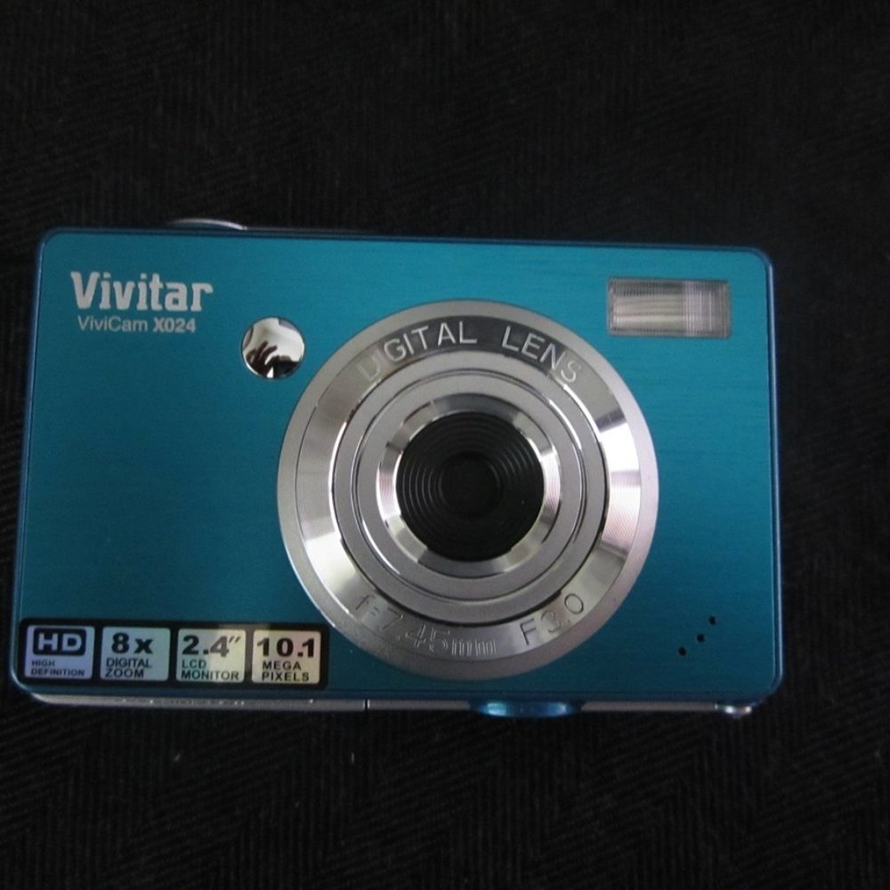 Vivitar Camera Vivicam X024